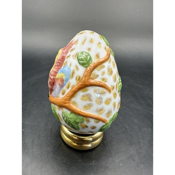 Franklin Mint Treasury of Eggs Majolica Parrot Porcelain Egg 1990 with Stand - Picture 3 of 9